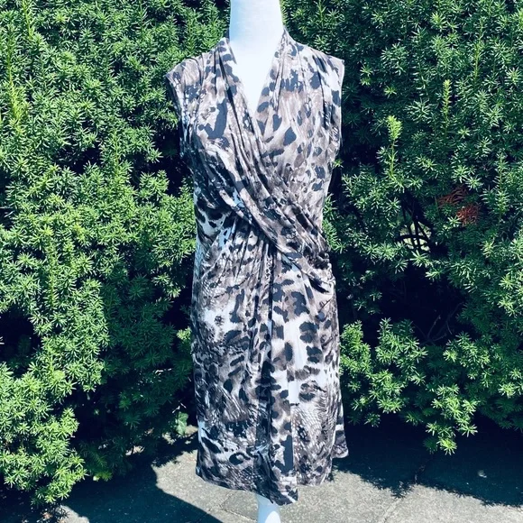 KENNETH COLE**Stretchy Animal Print Dress**Small $165 - Picture 4 of 8